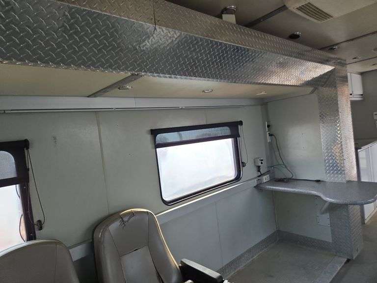 2014 Turnkey Industries 44ft Mobile Data Trailer