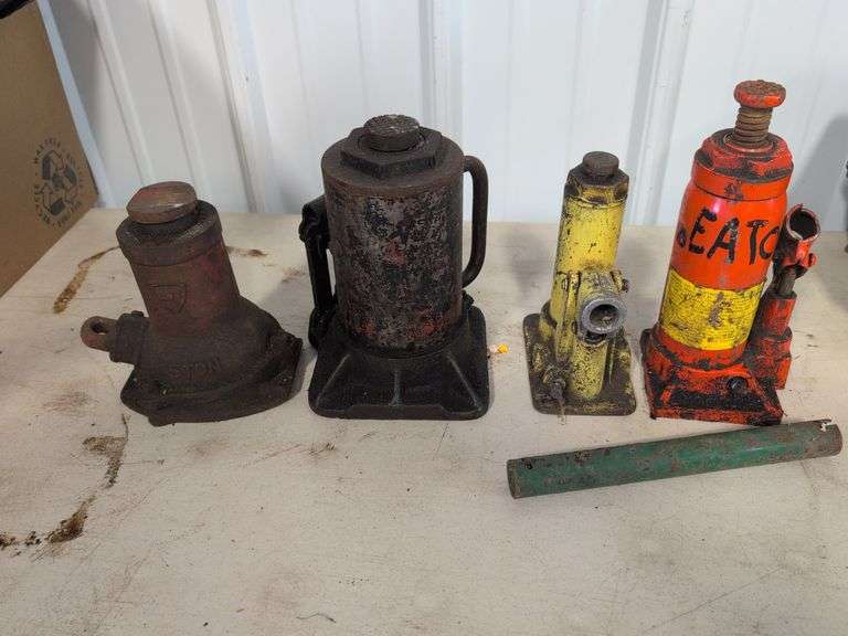 (4) bottle jacks - some work
