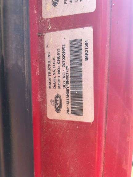 2008 Mack CHU613 showing 41,791 mi, 7,598 mi- doesn't run