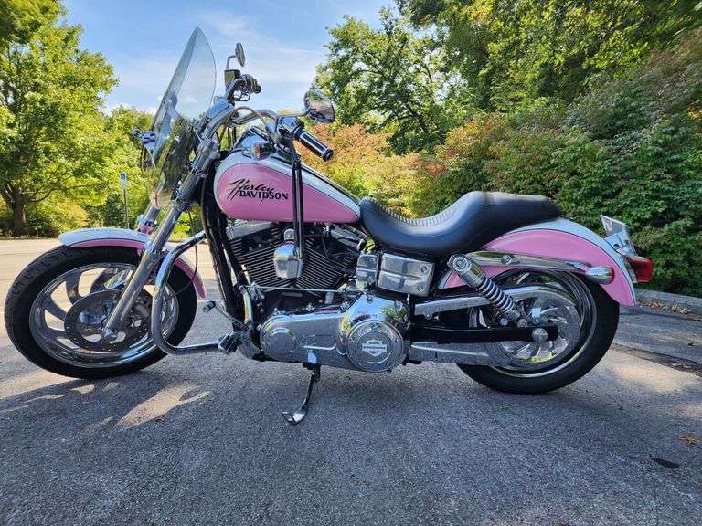 Custom Harley Davidson Mot...