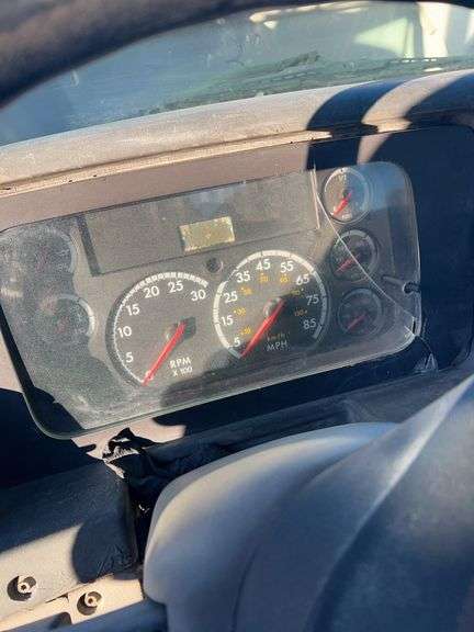 2003 Sterling 125,775 mi, hrs unknown- doesn't run