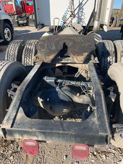 2008 Mack CXU613 showing 529,582 mi, 12,274 hrs- runs