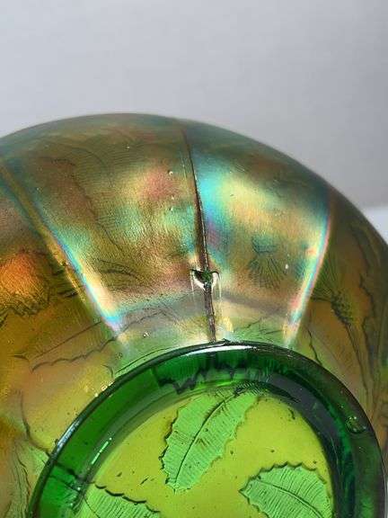 FENTON GREEN CARNIVAL THORN PATTERN