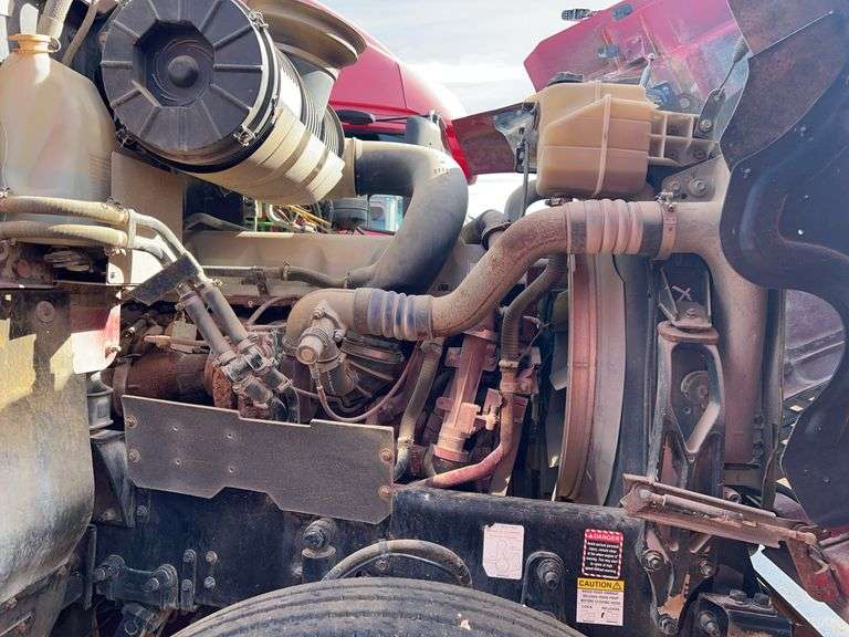 2008 Mack CHU613 showing 30,854 mi, 8,034 hrs - doesn't run