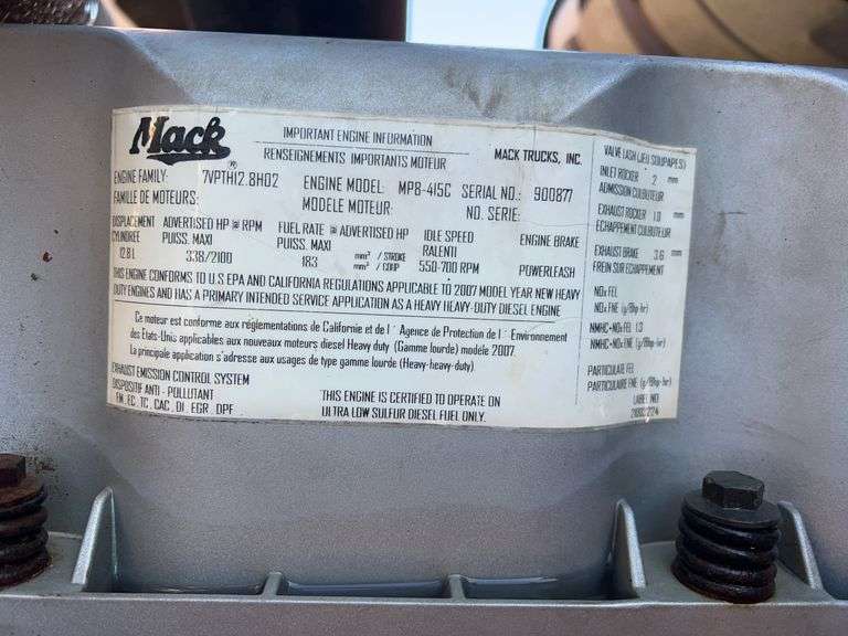 2008 Mack CHU613 showing 61,140 mi, 9,011 hrs- runs