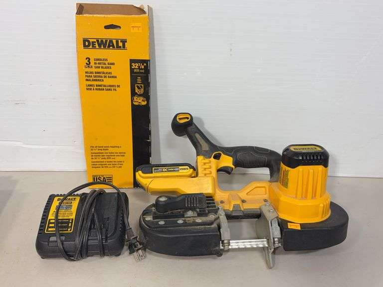 DeWalt cordless band saw, band saw blade and battery charger