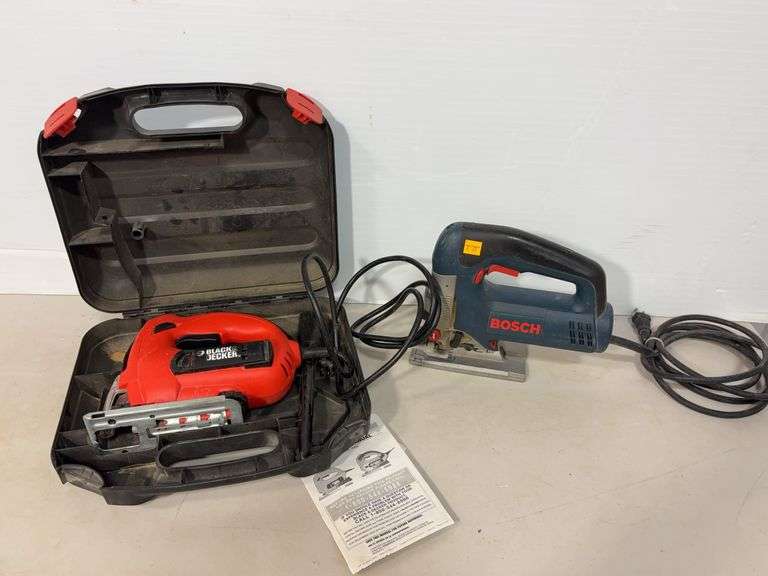 Black & Decker electric variable speed jig saw JS500 w/ case & Bosch electric jig saw - works