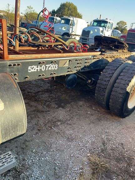 2007 Mack CHU613 showing 38,067 mi, 13,851 hrs- runs