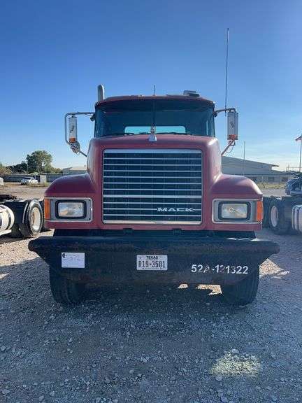 2012 Mack CHU613 showing 48,475 mi, 3,068 hrs- runs