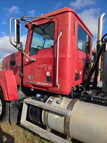 2012 Mack CHU613 showing 33,805 mi, 13,042 hrs -