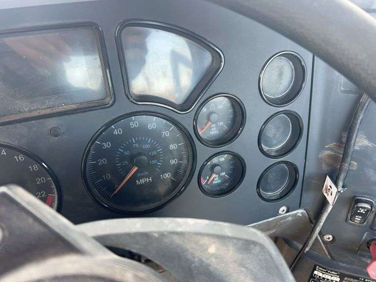 2008 Mack CHU613 showing 63,696 mi, 14,524 hrs - doesn't run