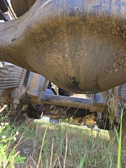 2012 Mack CHU613 showing 88,859 mi, 12,352 hrs - doesn't run