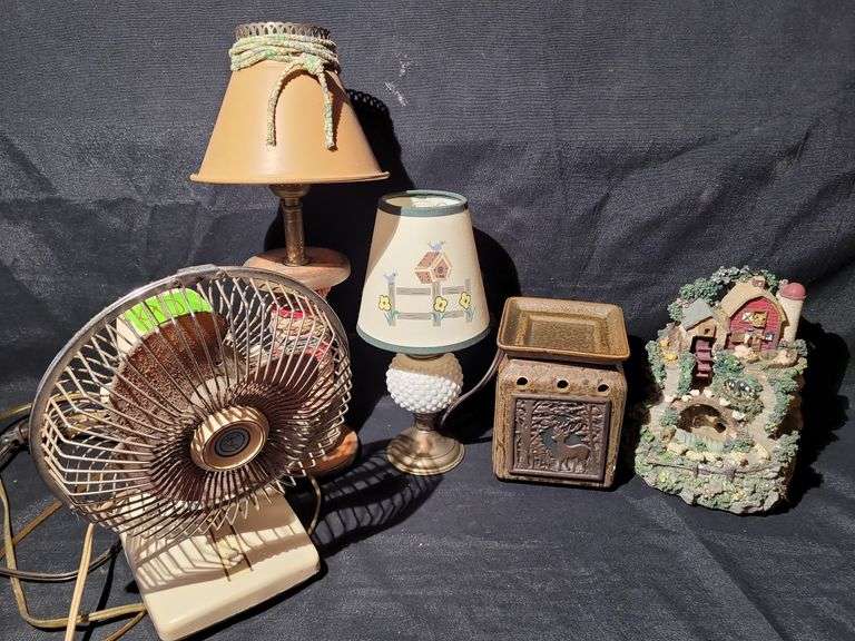 LIGHTS, FAN, WAX MELT & DECOR