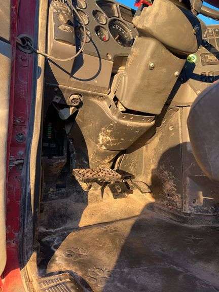 2008 Mack CHU613 showing 41,085, hrs unknown- runs