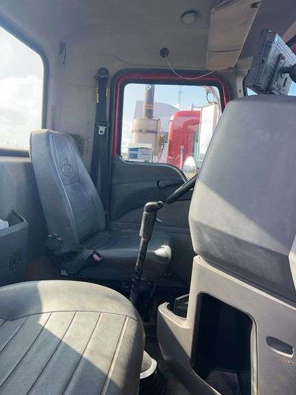 2012 Mack CHU613 miles & hrs unknown- doesn't run