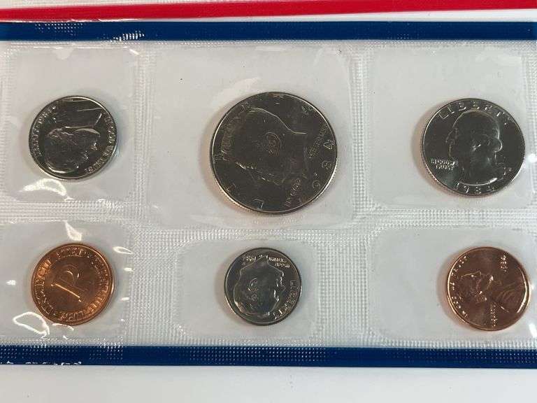 (2) 1984, 1985 Uncirculated Mint Sets