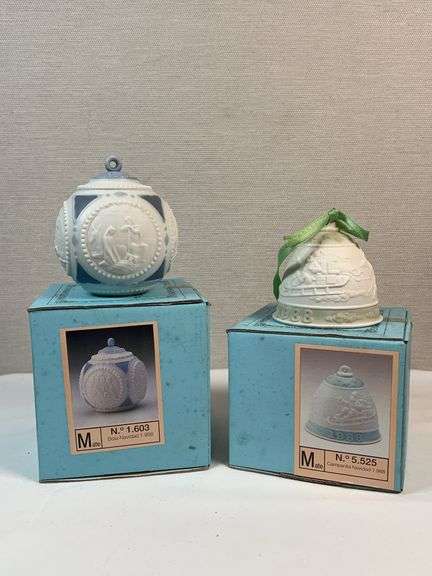 1988 LLADRO BELL AND ORNAMENT
