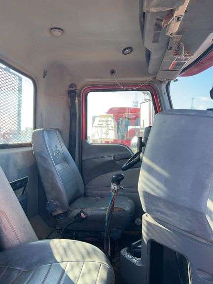 2012 Mack CHU613 showing 30,190 mi, 11,155 hrs- runs