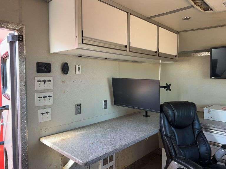 2018 Turnkey Industries 44ft Mobile Data Trailer