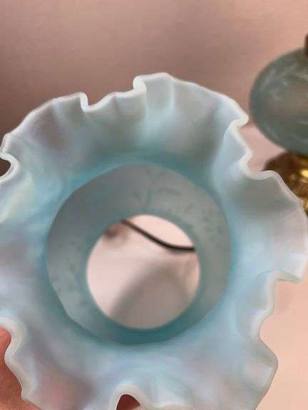 FENTON Blue satin Daisy and Fern Opalescent Gone With The Wind Lamp