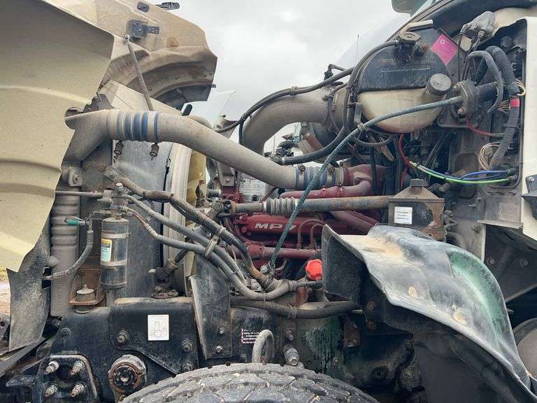 2007 Mack CTP713 showing 47,533 mi, 9999 hrs - runs