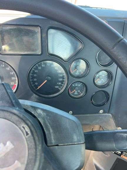 2012 Mack CHU613 showing 32,990 mi, 11,434 hrs- runs