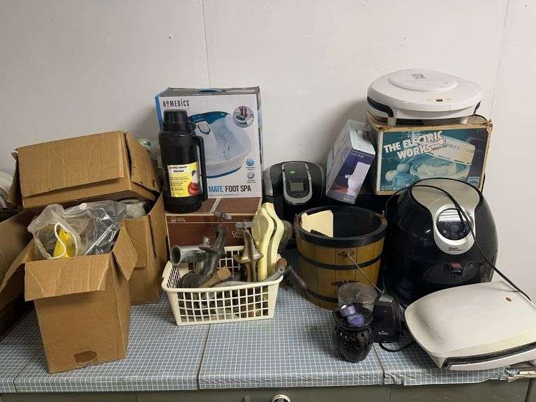 Power Air Fryer, Punch Bowl Set, Ice Cream Maker, and other misc.