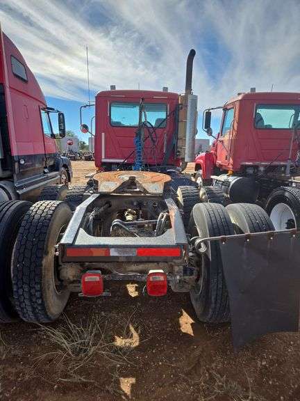 2008 Mack CHU613 showing 30,854 mi, 8,034 hrs - doesn't run