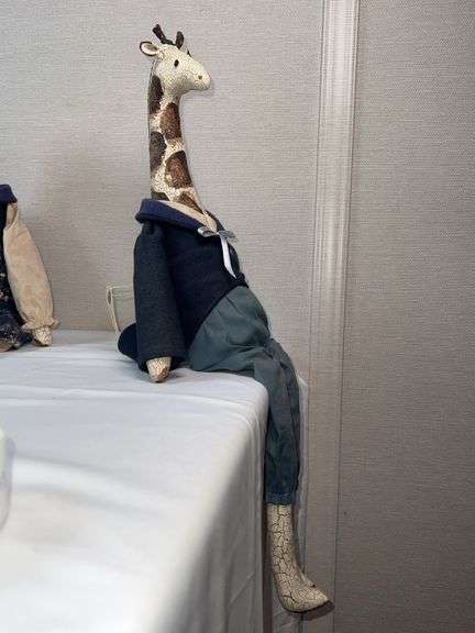 Judy Wachlin Primitive Giraffe Couple – Handmade Folk Art Cloth Dolls – Signed Pair