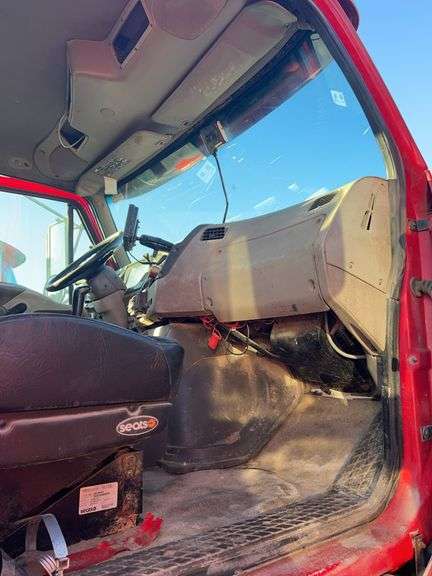 2003 Sterling 125,775 mi, hrs unknown- doesn't run