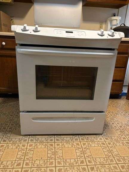 Frigidaire electric stove/oven