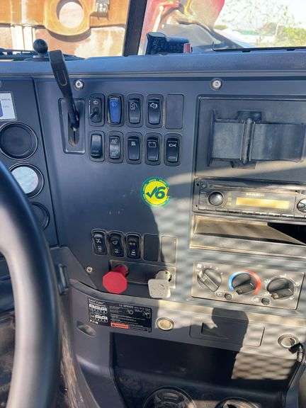 2012 Mack CHU613 showing 44,418 mi, 11,155 hrs- runs