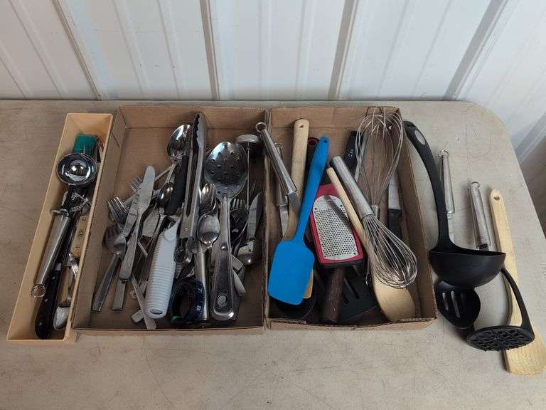 Miscellaneous kitchen utensils - see photos