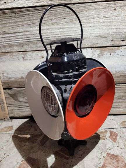 VINTAGE TRAIN LIGHT- ADLAKE ON-SWEATING LAMP ( CHICAGO)