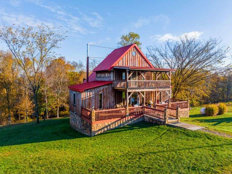 Warsaw Area Cabin and Acre...