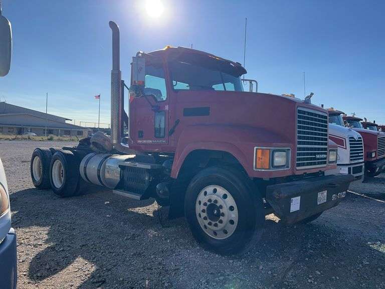 2012 Mack CHU613 showing 48,475 mi, 3,068 hrs- runs