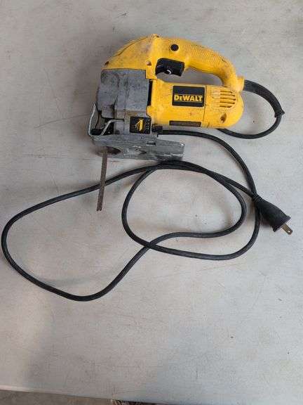 DeWalt jig saw - works