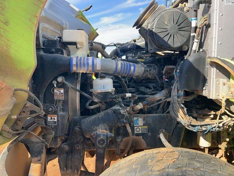 2019 Peterbilt PB348 showing 18,201 mi, 5,443 hrs - runs