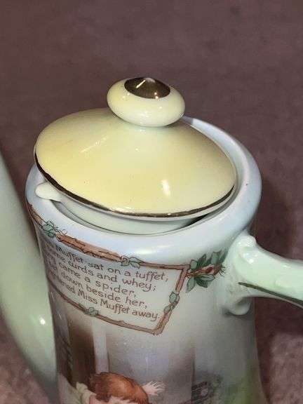 Royal Bayreuth Nursery Rhyme Collection โ Little Miss Muffet Porcelain Set