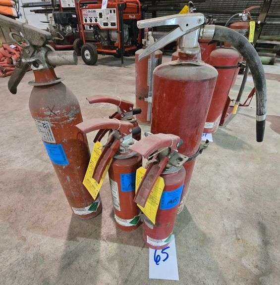 LOT OF 5 SMALL FIRE EXTINGUISHERS