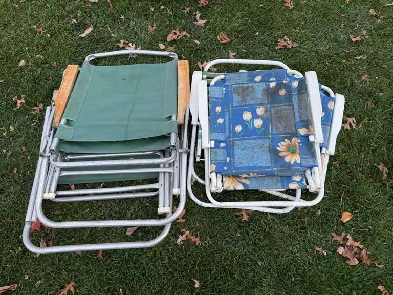 (5) Beach Chairs