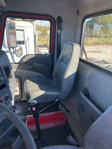 2012 Mack CHU613 showing 48,475 mi, 3,068 hrs- runs