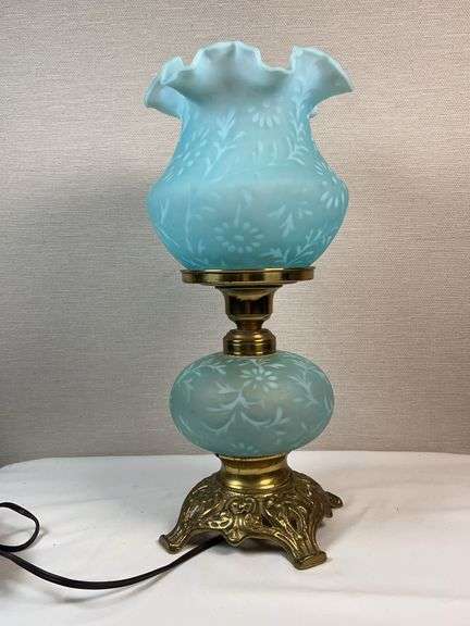 FENTON Blue satin Daisy and Fern Opalescent Gone With The Wind Lamp