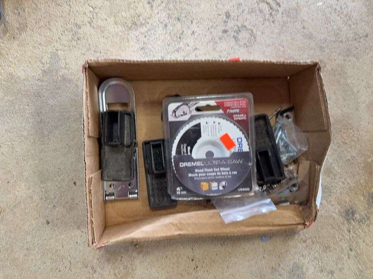 Box of  Misc dremel saw blade