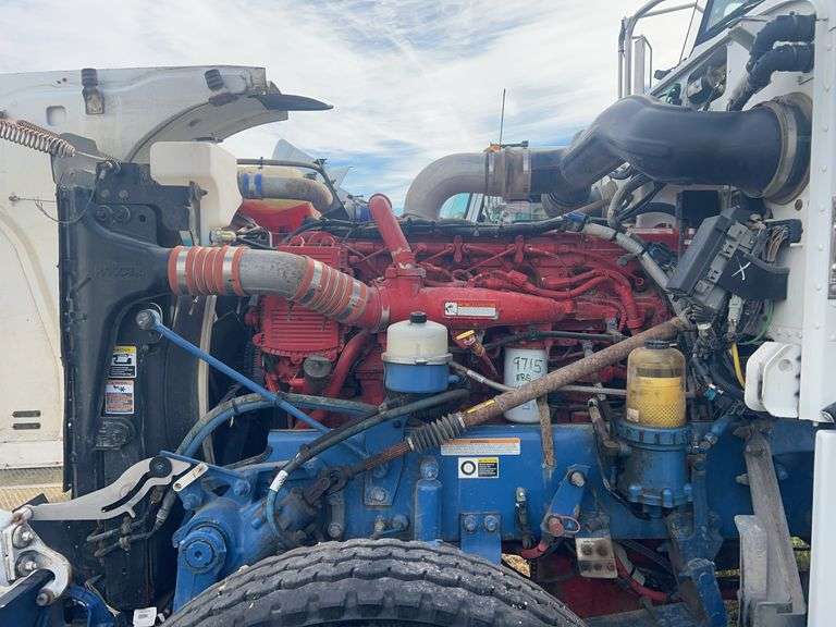 2013 Peterbilt 367 showing 63,847 mi, 9,758 hrs -