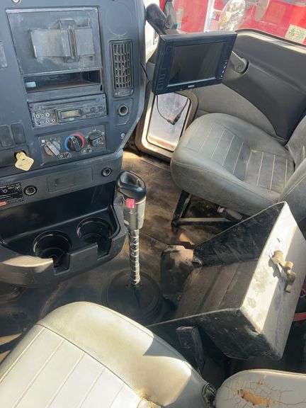 2008 Mack CHU613 showing 63,696 mi, 14,524 hrs - doesn't run