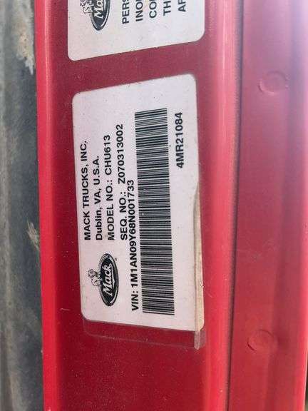 2008 Mack CHU613 showing 42,924 mi, 9,374 hrs- runs