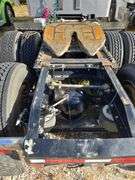 2015 Peterbilt 579 507,402 mi, hrs unknown- doesn't run