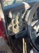 2007 Mack CHN613 showing 55,977 mi, 15,504 hrs- doesn't run