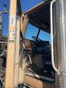 2015 International 9900 showing 218,605 mi, 6,078 hrs- runs